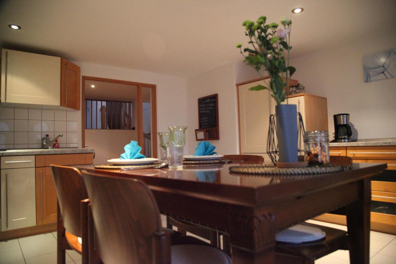 Wunderschoene Dachgeschoss - Maisonette Rostock Dış mekan fotoğraf